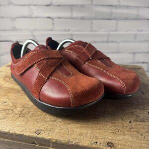 Earth Vision Rosso Red Leather Suede Comfort Sneakers | Size 6.5 B